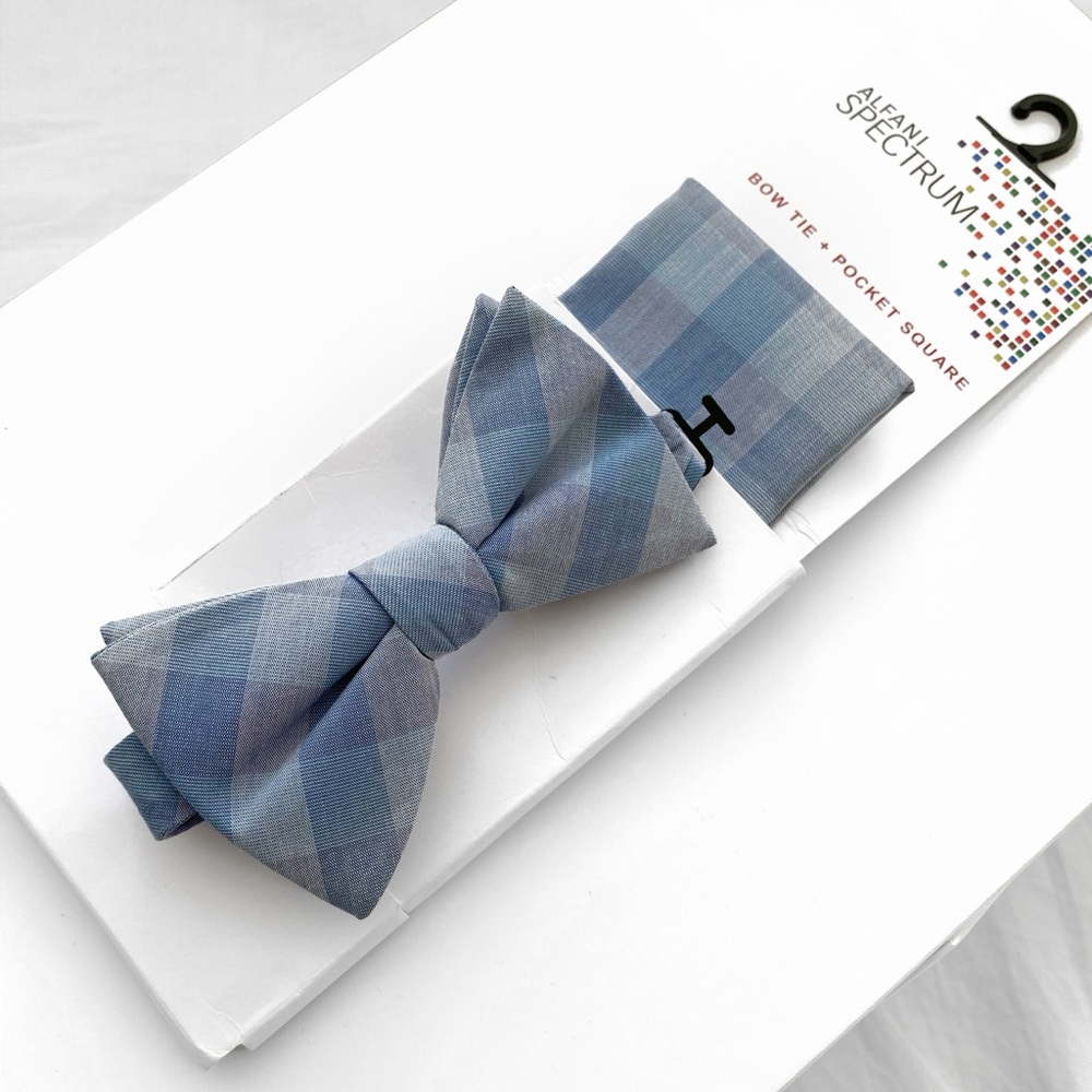 New! Alfani Spectrum Bow Toe and Pocket Square.